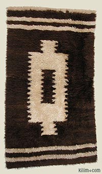 Custom tulu rug
